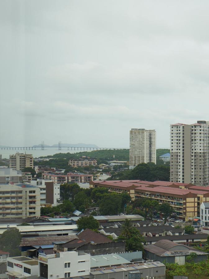 13A Beacon Executive Suites #Rooftoppool #Luxurysuites George Town Exterior photo